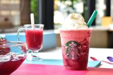 スタバグレープフラペチーノのカスタムや味は？口コミや感想や評判も！