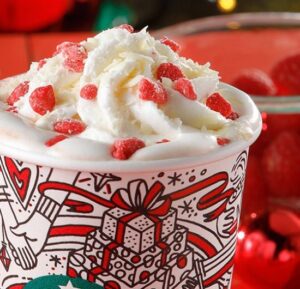スタバラズベリーホワイトモカのカスタムや味は？口コミや ...